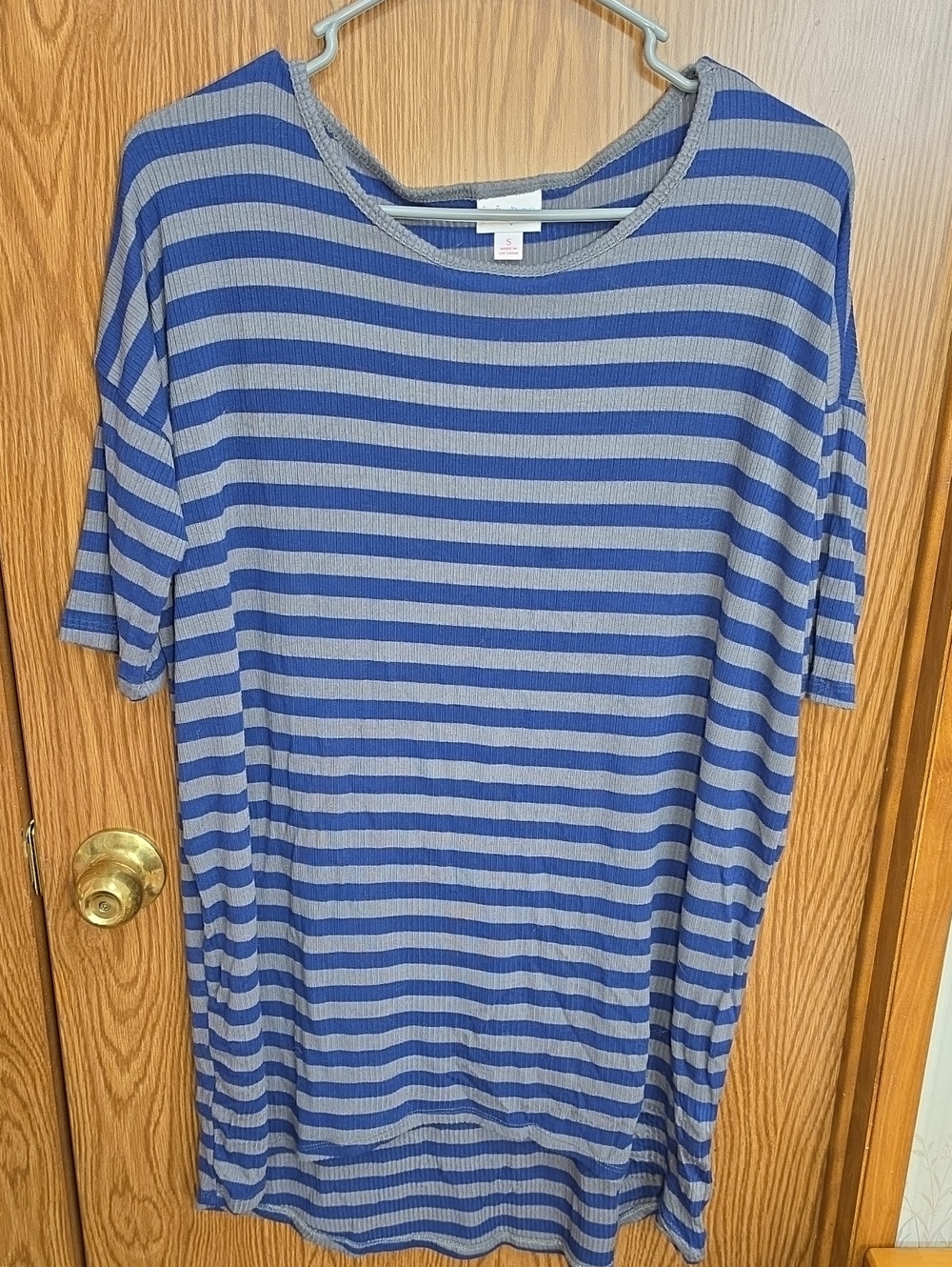 LuLaRoe Blue and Gray Striped Short Sleeve Tee